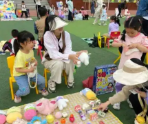 教师先行课程浸润家园校协同构建起三位一体的幼小联接机制